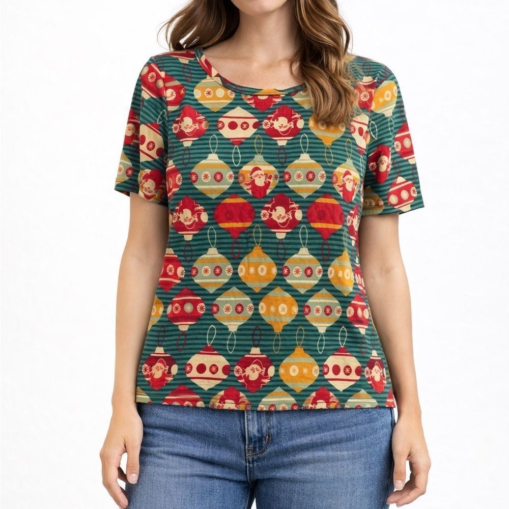 LuLaRoe Women's Classic T-shirt in a Christmas Ornament Print Soft Size XL